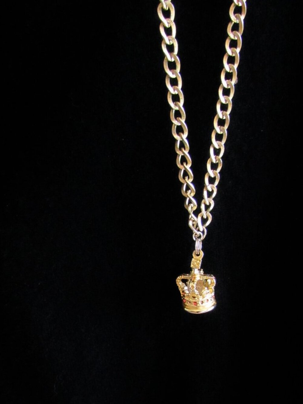 CROWN NECKLACE, GOLD-TONE 32" PENDANT w 3-D IMPERIAL CROWN; GEMSTONES & DETAILS